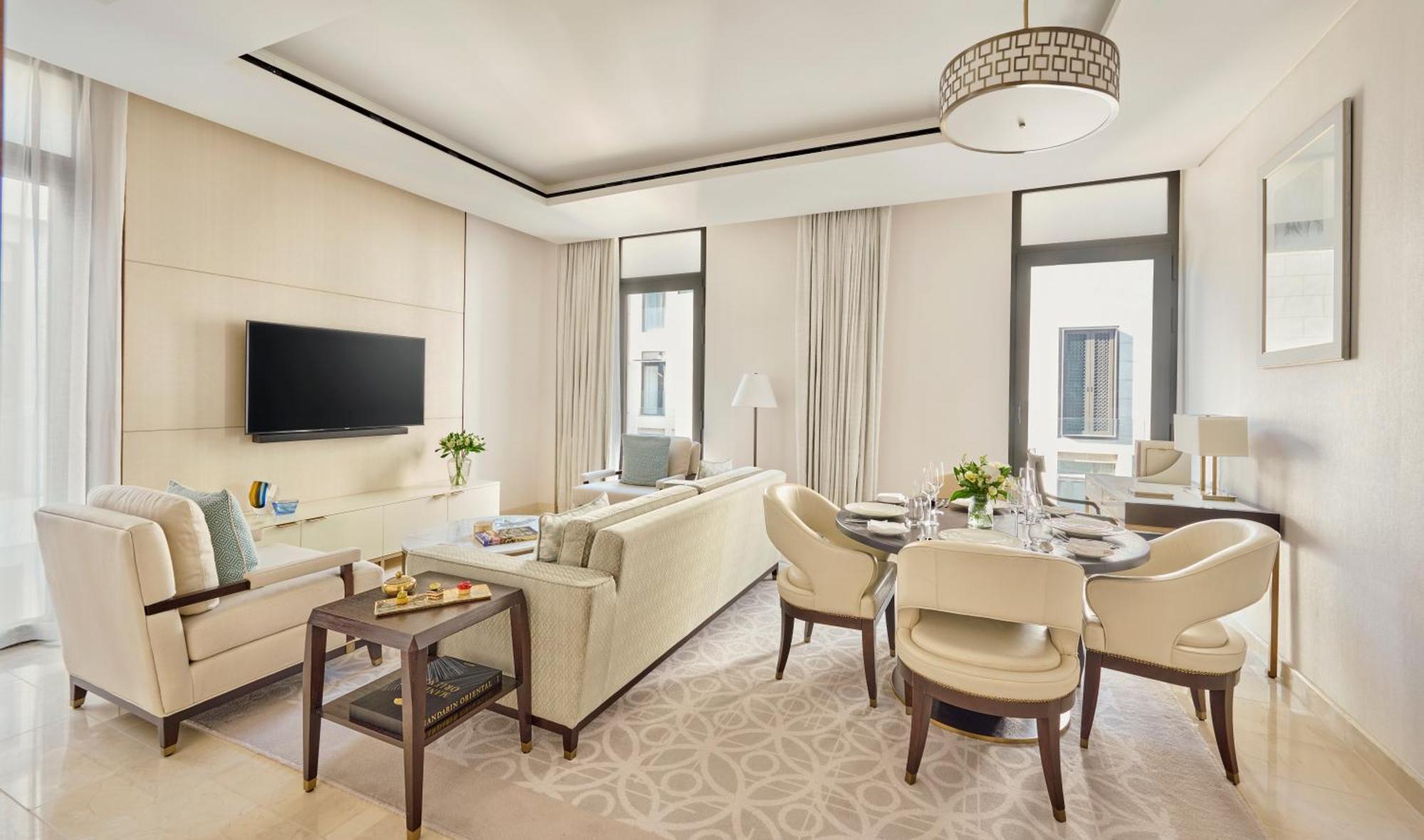 Mandarin Oriental, Doha Hotel Buitenkant foto A suite at the hotel
